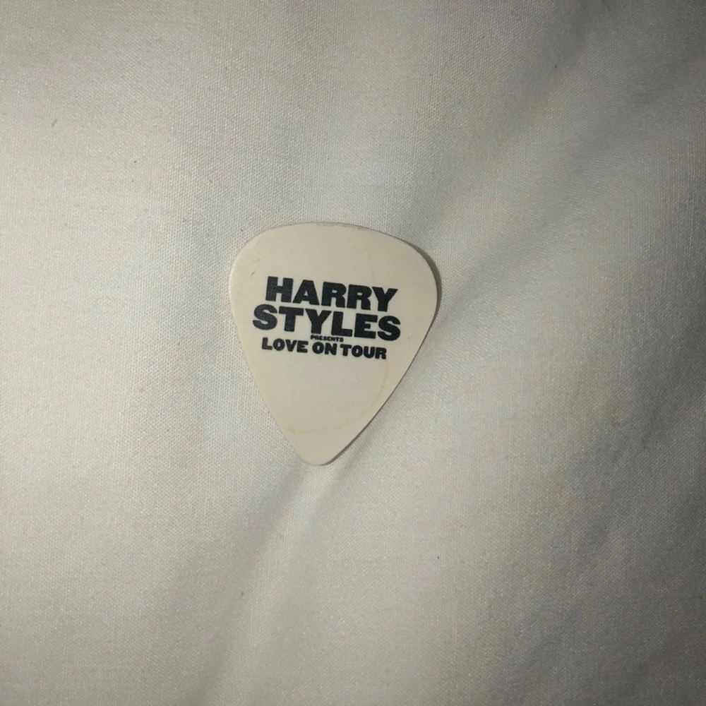 Harry styles guitar pick